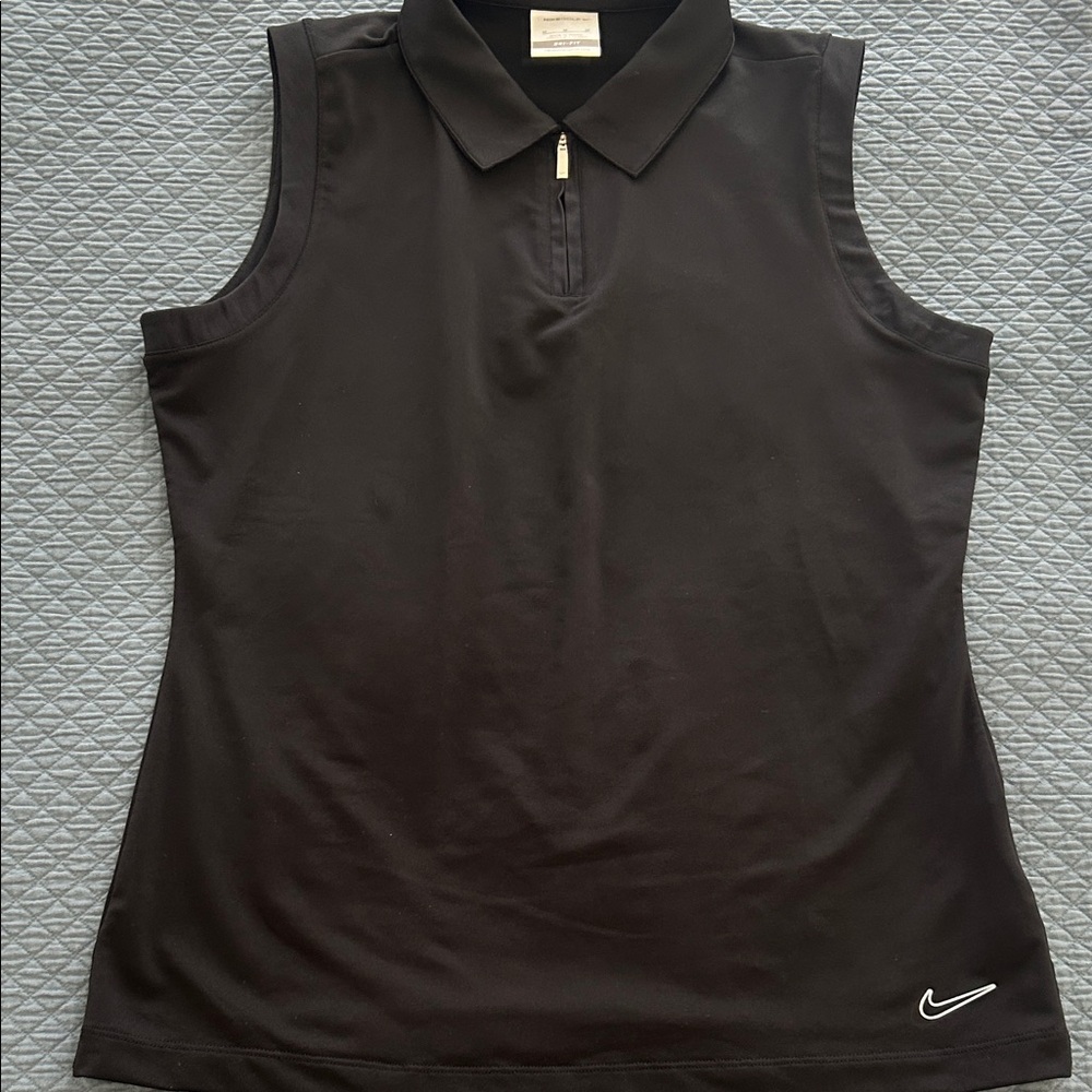 Nike Women's Black Golf Tee. Size Medium